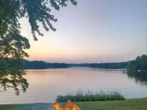 Brett's on the Lake