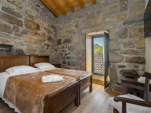 Isatour -Natural Park House