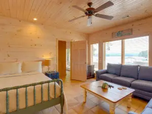 Mountain View Cabin on Lake Blue Ridge: Hot Tub!