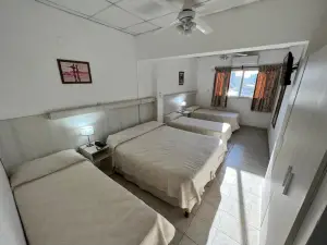 Hotel Confianza