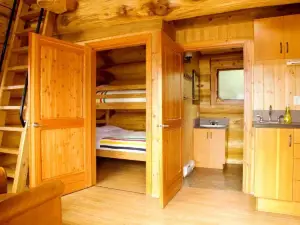 波爾陶灣奧運出傳奇小屋旅館