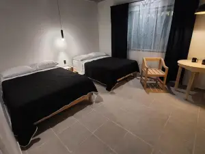 Hotel Caminos