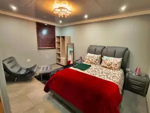 Parys in Town Guest Lodge and Conference Center