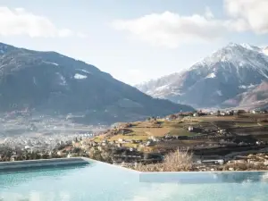 Schenna Resort