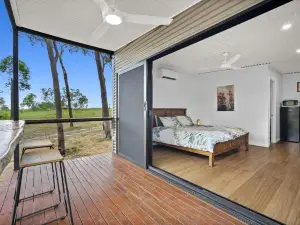 Litchfield Tropical Stay