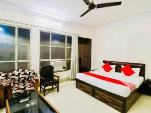 Hotel Vashistha