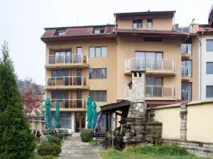 Meteor Family Hotel