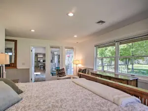 All-Seasons Chewelah Home: Fish, Golf & Ski!