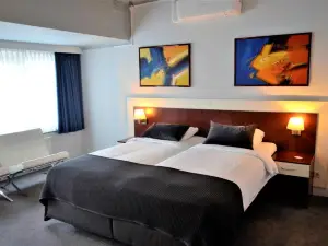 Apollo Hotel