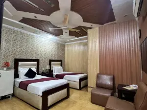 Hotel Tulip Inn Faisal Town
