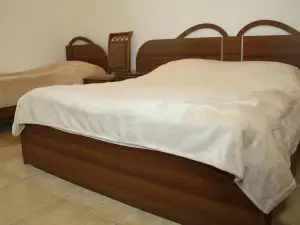 Marishok Hotel