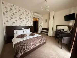 Hotel Miky