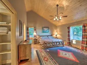 Deck & Mtn Views: Blue Ridge Cabin Near Hiking