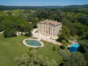 Chateau De Montcaud