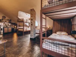Q Podgorica Beds,Rooms and More