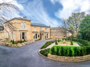 Manor House Lindley