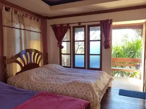 Hello Sichang Bungalow