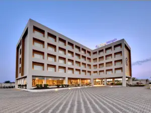 Click Hotel Pithampur