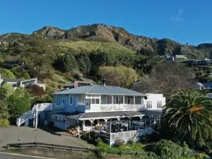 Ōtoromiro Hotel