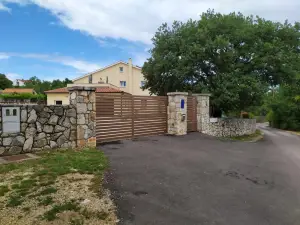 Mama Residence