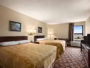 Super 8 by Wyndham Evansville North