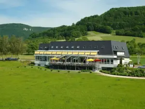 Stausee-Hotel