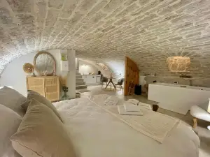 La Maison Pinot Noir