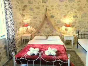 Hariklia Rent Rooms