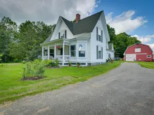 Springvale Farm Freedom Home with Hiking Trail!