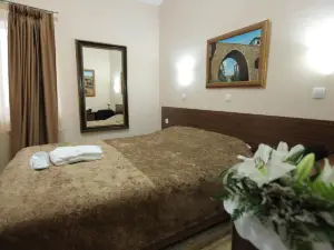 Hotel Kratis