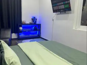 Tiinder Hotel
