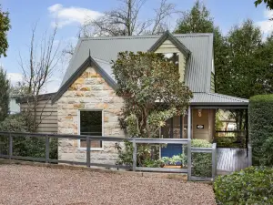 Two Truffles Cottage Accommodation