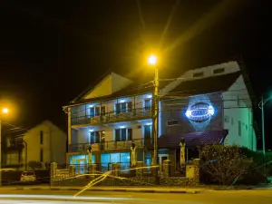 Hotel Raxand Residence