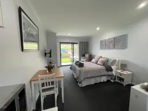 River Gardens Axedale Pet Friendly Farmstay B&B