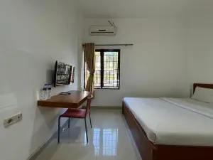 OYO 94244 Ezhar Boka Homestay Near Gor Sulis Bulutangkis