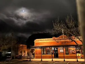 American Hotel Creswick