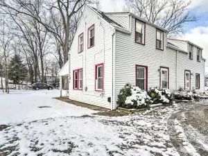 Eastlake Home with Patio Less Than 1 Mi to Lake Erie!