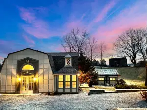 Sleeps 20 20 Min to Nashville! Multi Family!