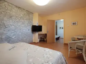 Gil's Guest Rooms