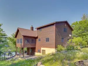 Bright Minong Vacation Rental on Little Sand Lake!