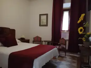 Hostal Puerta Medina
