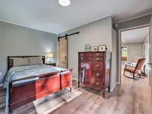 Secluded Suttons Bay Retreat with Fire Pit!