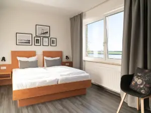 Hotel Rheinpromenade8