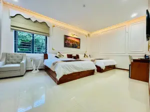 New Palace Hotel