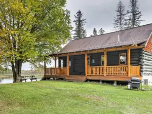 Dock & Fire Pit: Lakefront Log Cabin in Mercer!