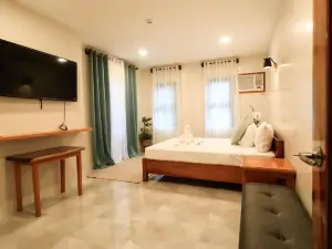 Josefina's Tourist Inn