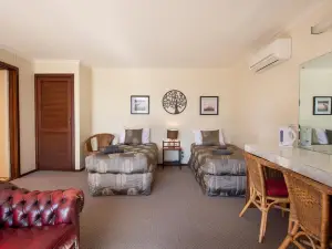 Ardrossan Hotel Motel