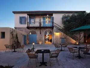 Polis 1907 by Louis Hotels