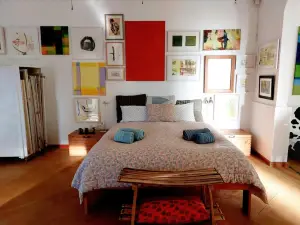 Eins Art Studios