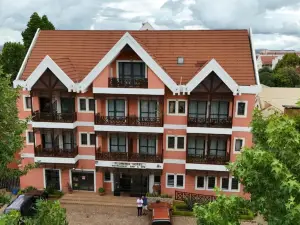 Plumeria Hotel